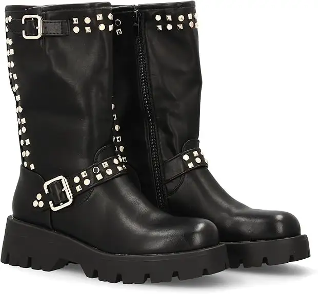 Bota de Cana Media con Suela Dentada y Detalles de Tachuelas metalicas. Plataforma Comoda.Ideal para Otono Invierno.